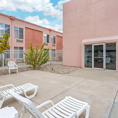 Quality Suites Moab Near Arches National Park Екстериор снимка