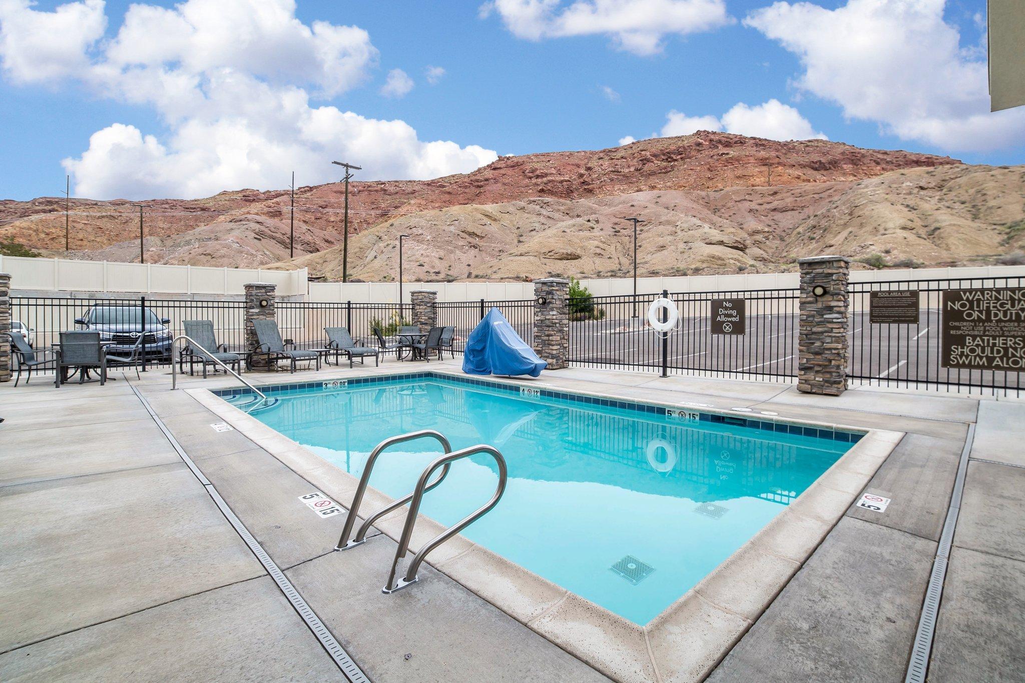 Quality Suites Moab Near Arches National Park Екстериор снимка