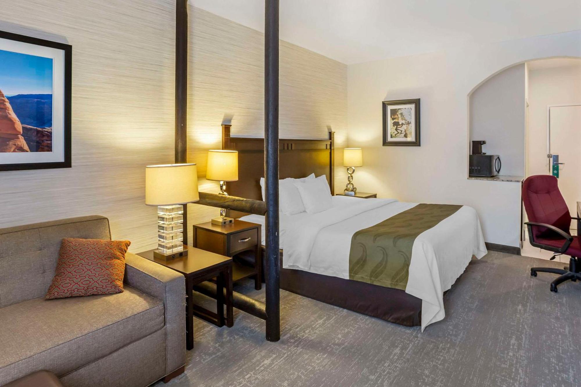 Quality Suites Moab Near Arches National Park Екстериор снимка
